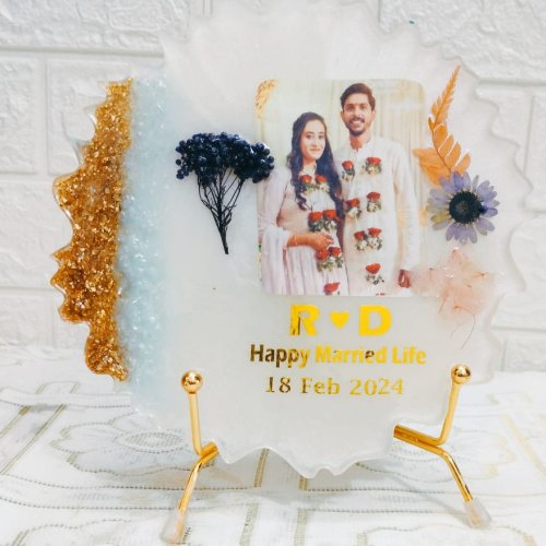 Resin photo frame
